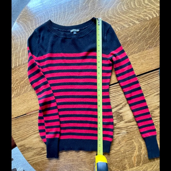 Express Sweater - Picture 2 of 7